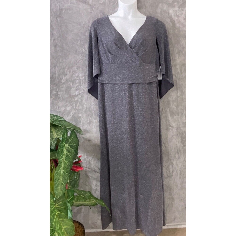 NWOT Alex Evenings Gown women 18w Metallic shimmer silver Gray Capelet stretchy